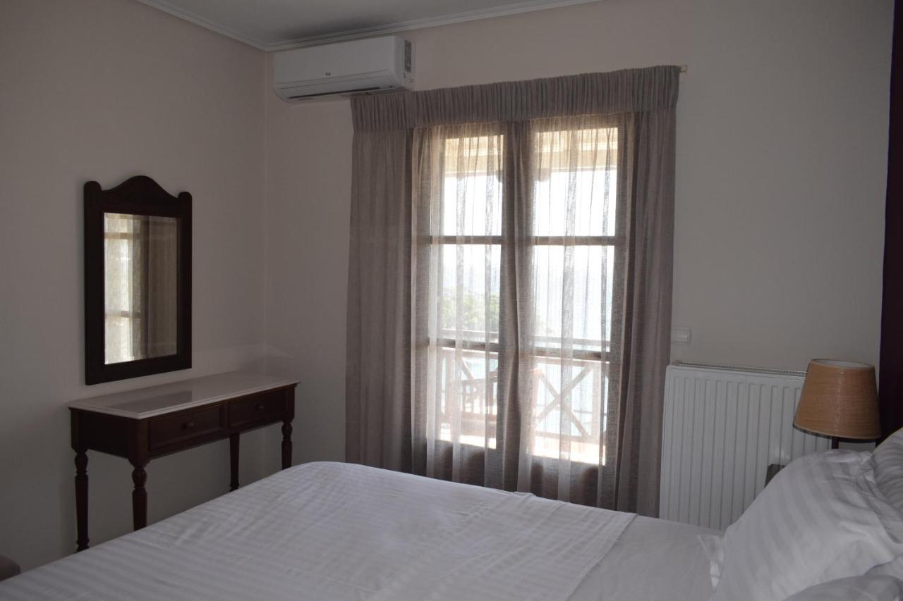 Elpida Apartments Votsi  Buitenkant foto