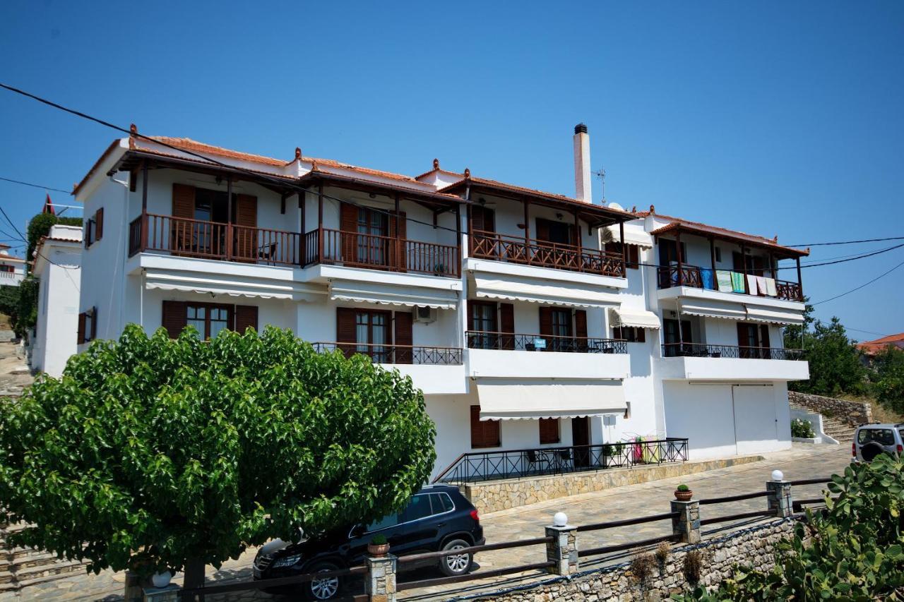 Elpida Apartments Votsi  Buitenkant foto